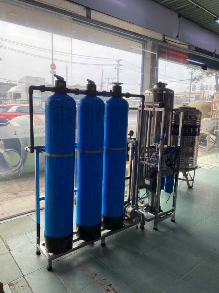 bể lọc truyền thống và Composite